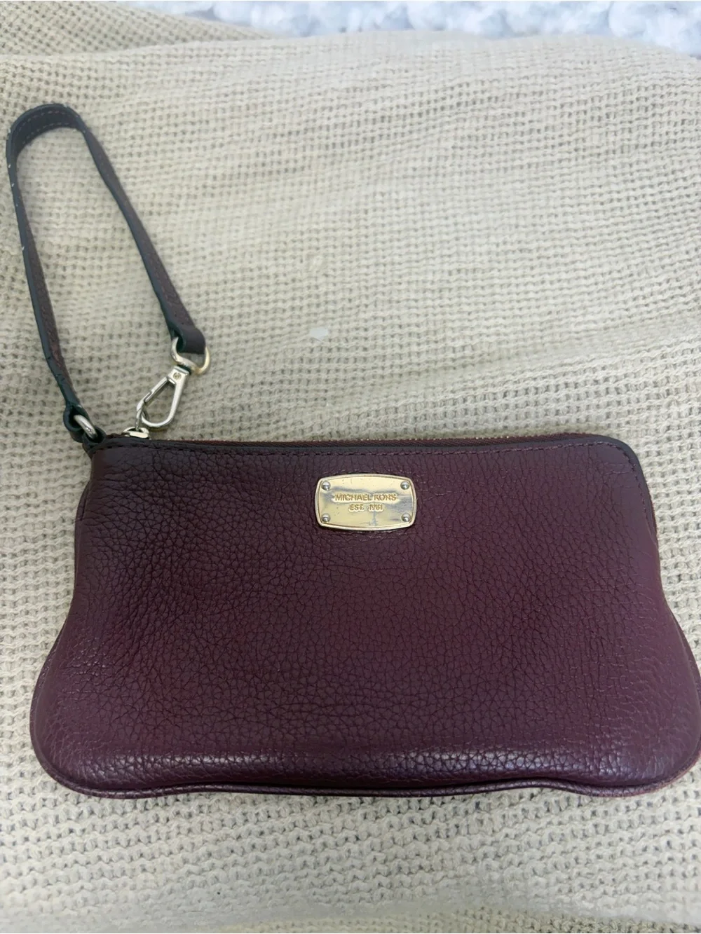 Michael Kors Burgundy soft pebbled Leather Wristlet Clutch 4 card slots inside